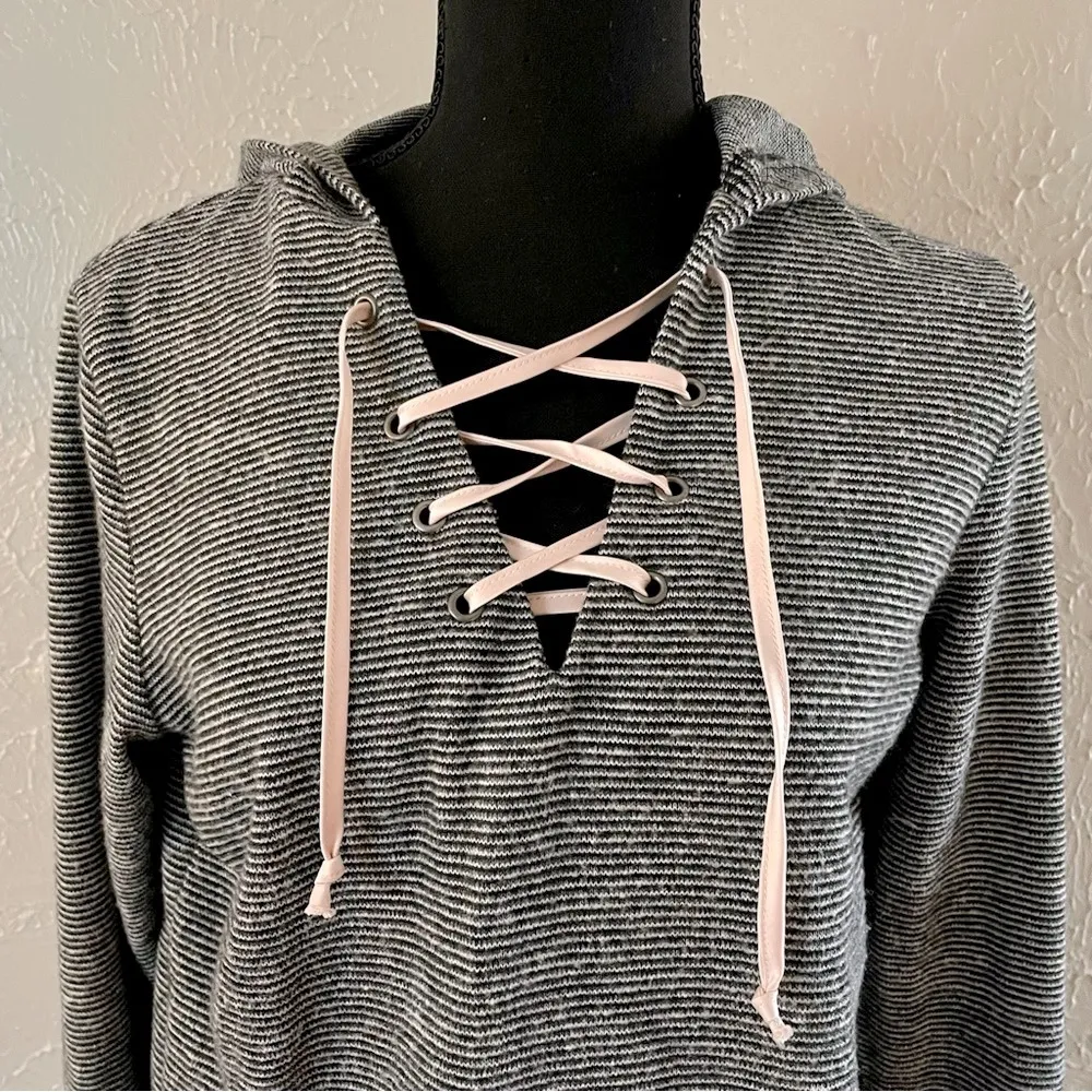 🎀Maurices Black/White Striped Hoodie w/ Front Lace up🎀 ~med - Image 2