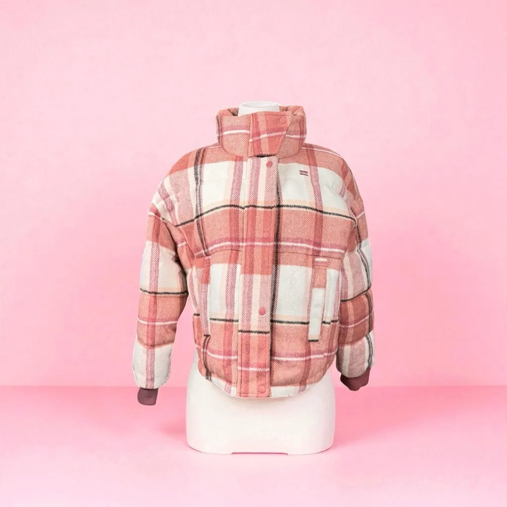 Levi's Winter Plaid Coat Jacket M Quilted Pink White Cabincore Flannel  Zip Snap - Image 2