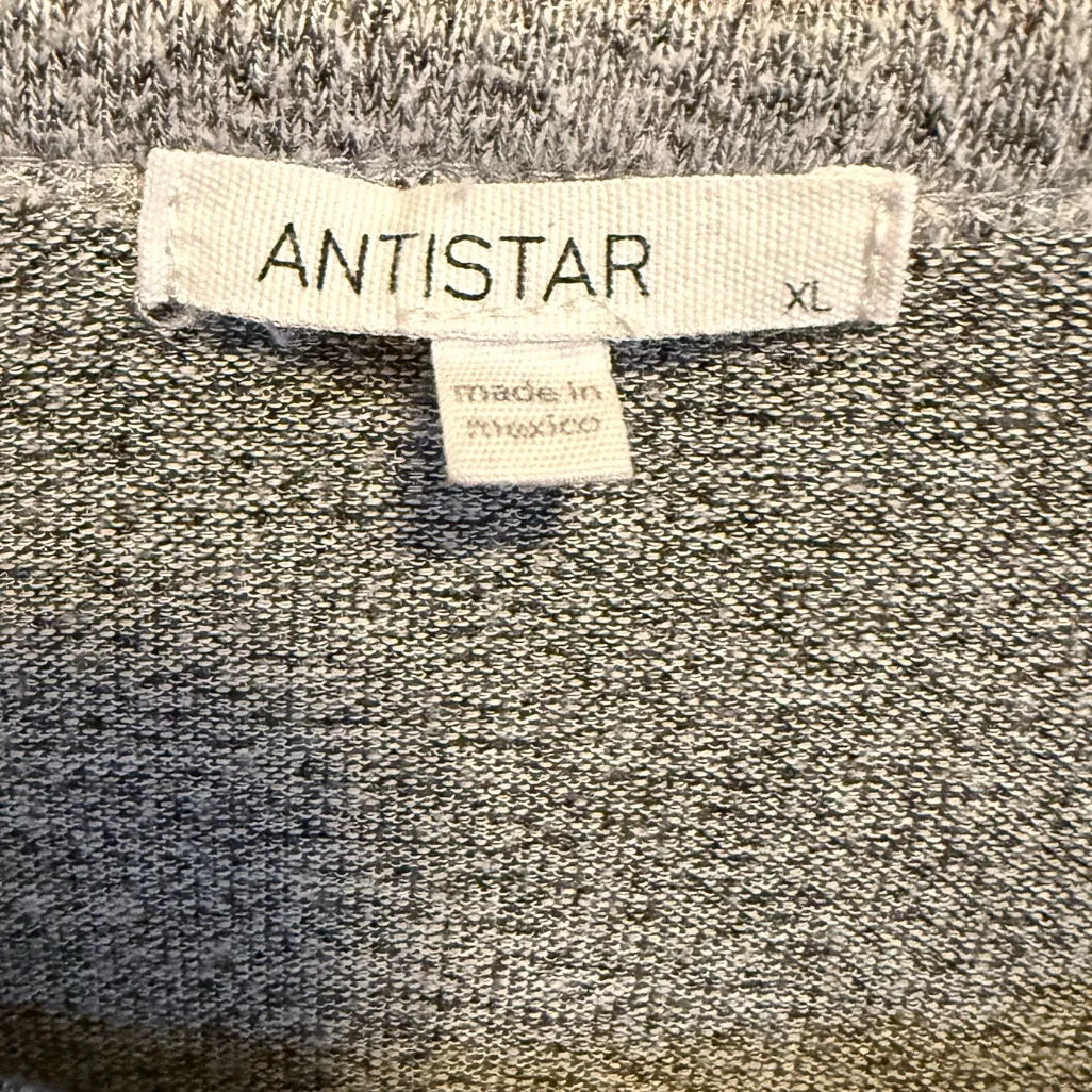 Elegant Heather Gray Long Sleeve Women's Top - Image 3