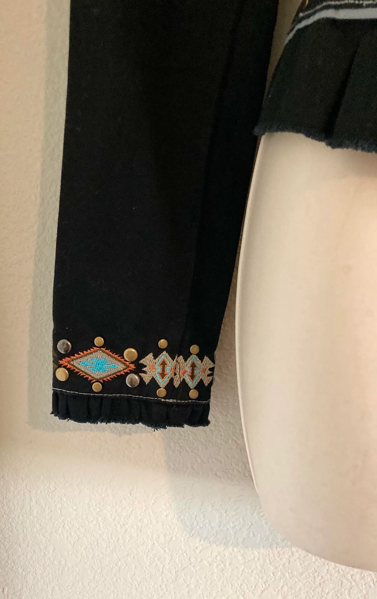 NWOT  boho black zip up jacket with tribal embroidered bottom and sleeves . Sz S - Image 6