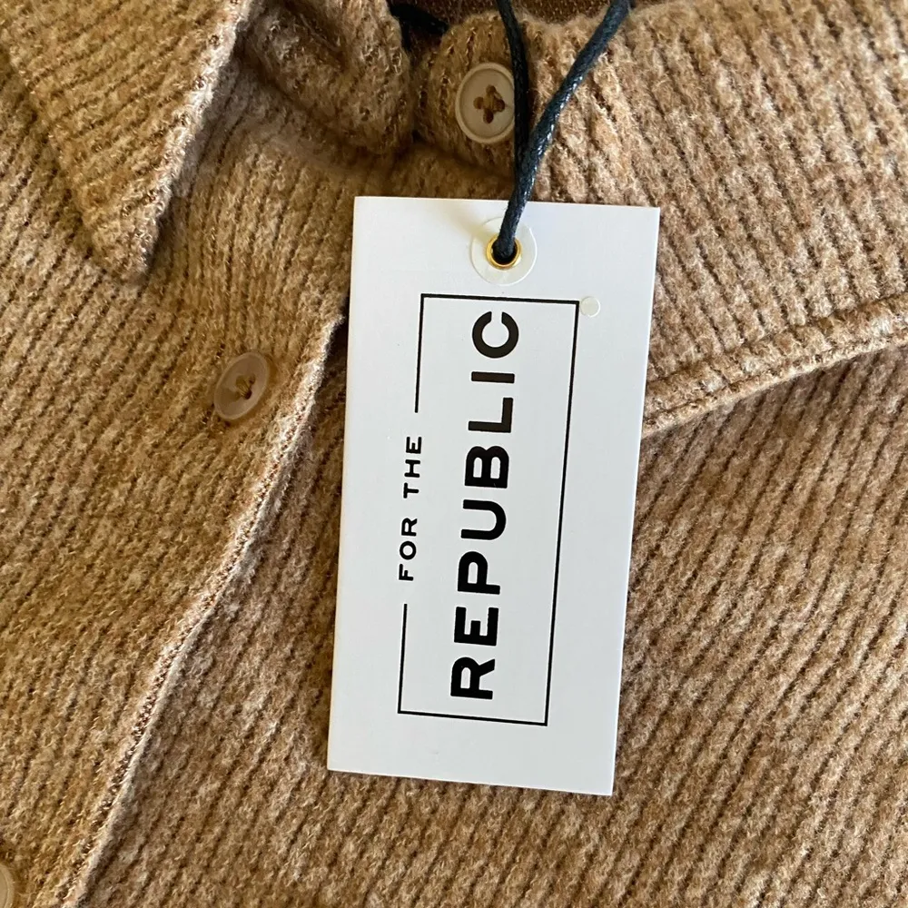For the Republic Camel Brown Shacket Size XL - Image 3