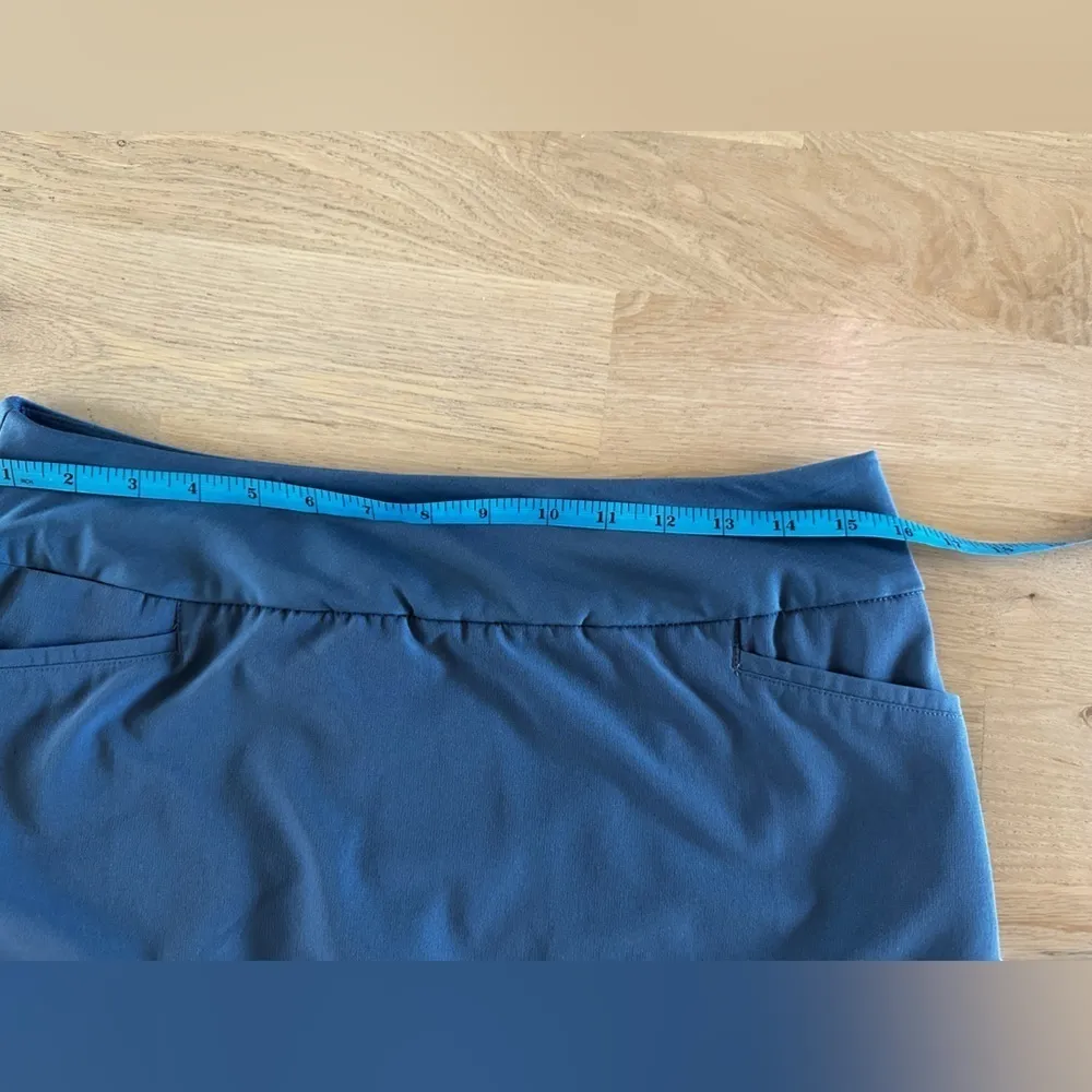 Adidas Colorblocked golf Skort size medium tech ink blue white - Image 8
