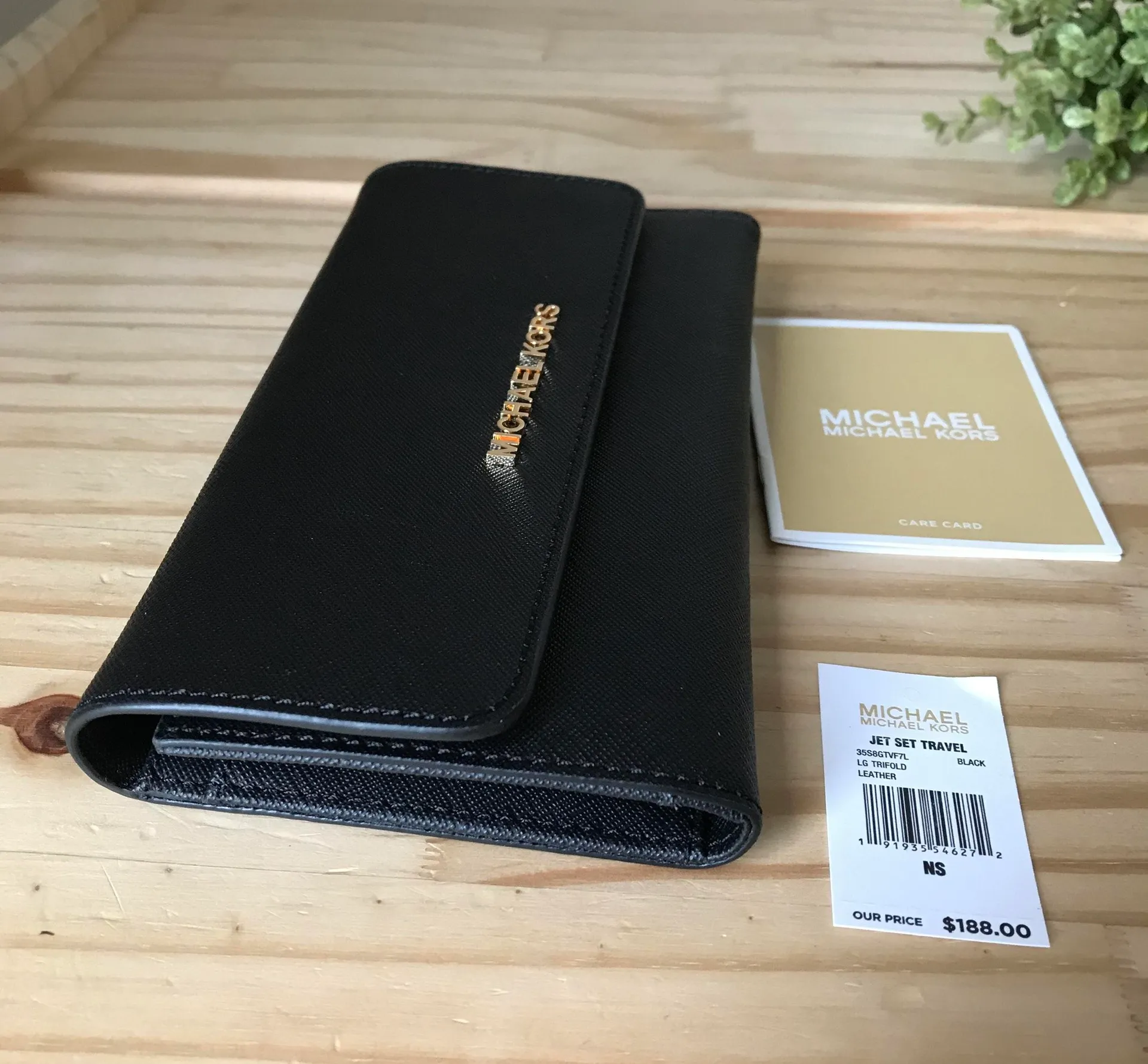 Michael Kors Wallet - Image 3