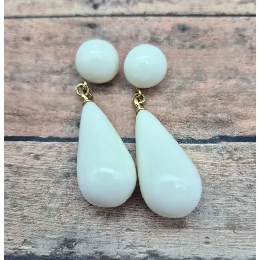 KJL Kenneth Jay Lane Retro Lucite White Teardrop Dangle Earrings Statement 2.5" - Image 5