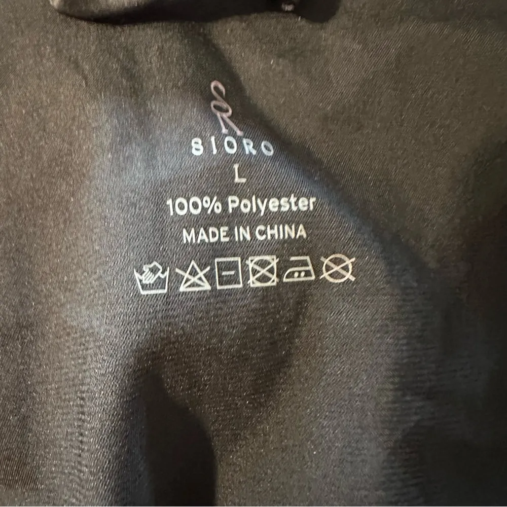 Elegant Black Women's Robe with pockets Size L - Image 4