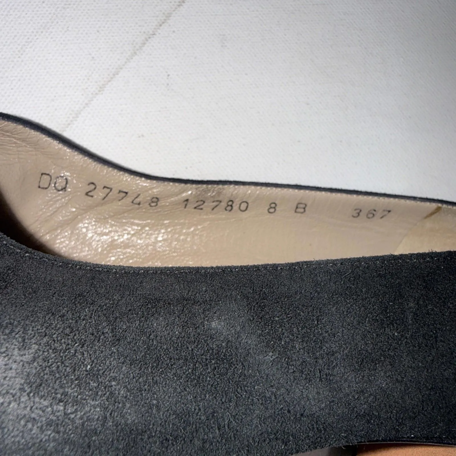 Vintage Salvatore Ferragamo Old Money Classic Career Black Velvet Pumps Heels 8B - Image 6