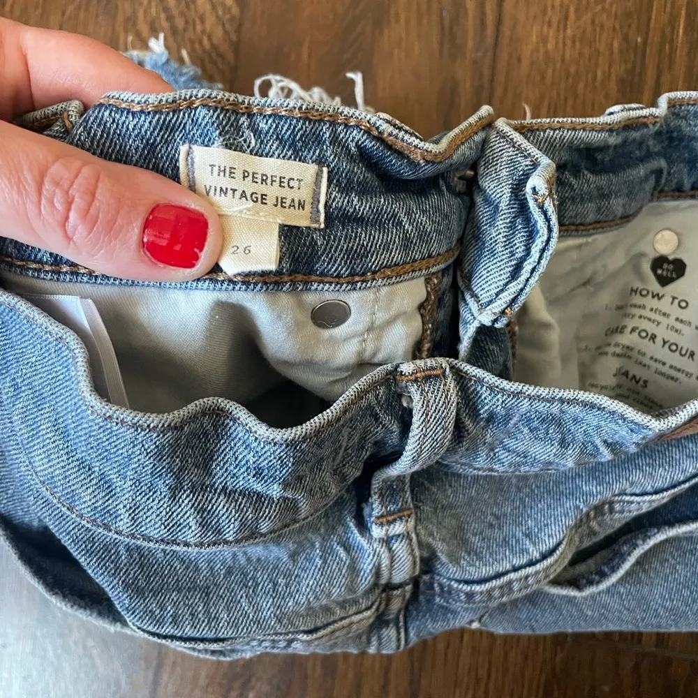 the perfect vintage Jean shorts - Image 5