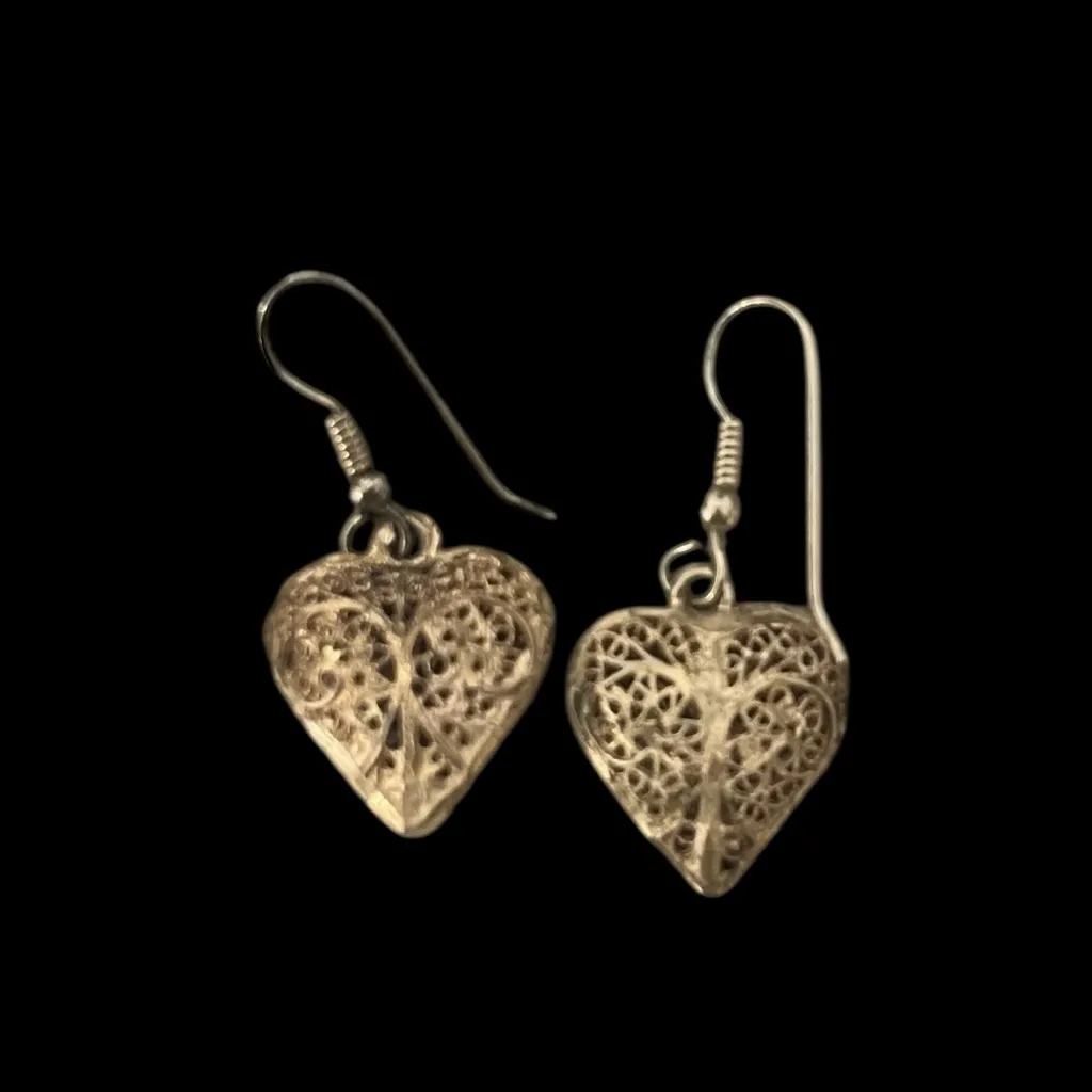 VTG Estate Silver Gold Tone Heart Shaped 3 Pc. Set Pendant Necklace Earrings - Image 3