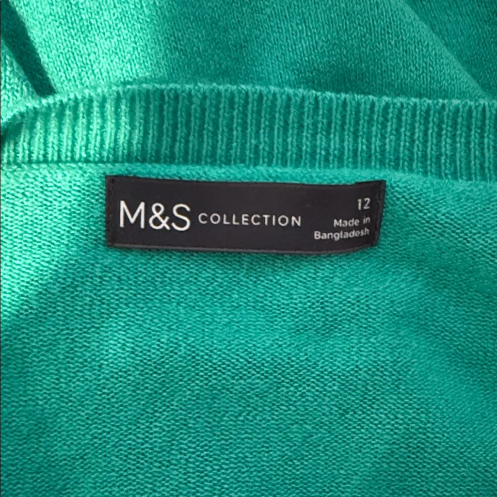 Marks & Spencer Long Sleeve acrylic Sweater . Size 8 - Image 5