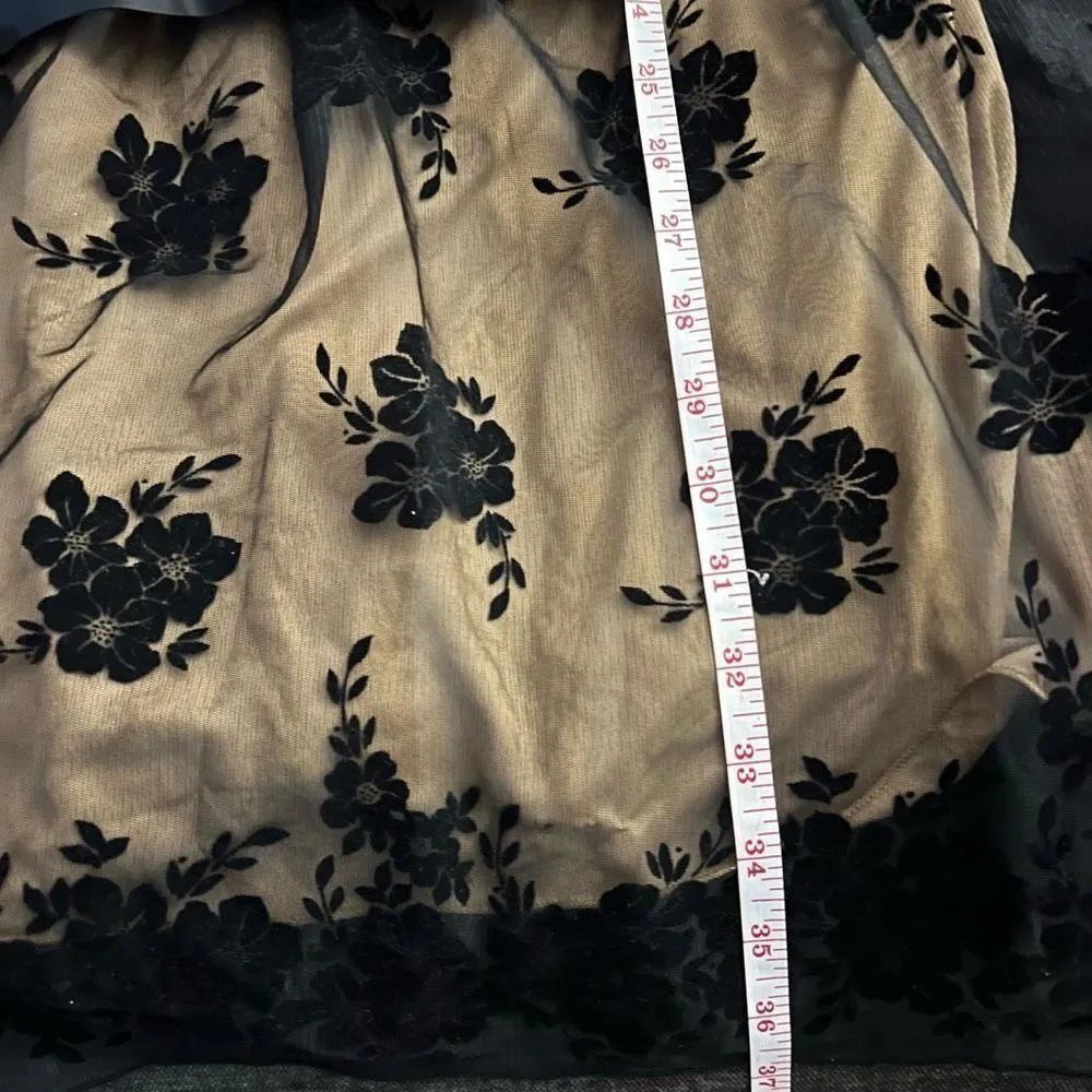 Heart Soul Cocktail Dress in Gold with Black Lace Overlay - Image 16