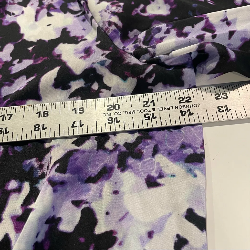 Apt9 Drape Front Floral Blouse Women Lg Short/Long VNeck Snap Front Purple - Image 4