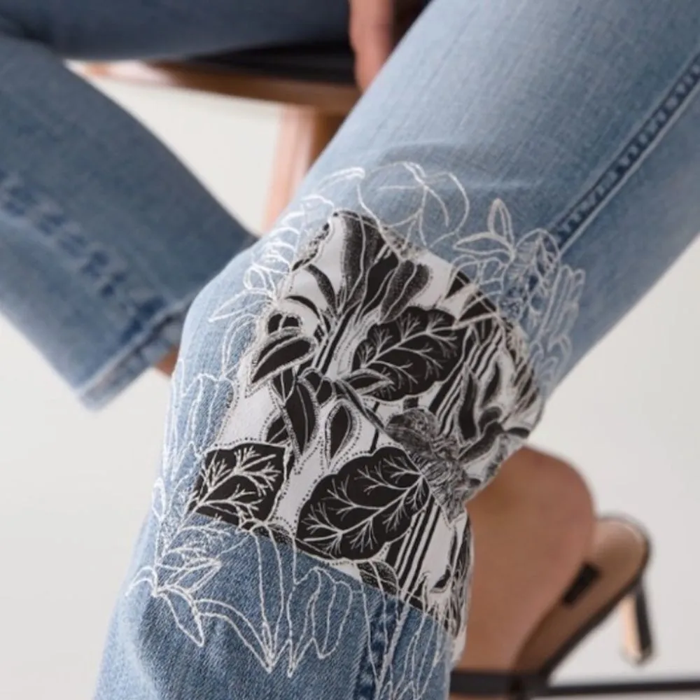 WHBM The Straight Crop Jeans High Rise Embroidered With Patches Size 12 - Image 15