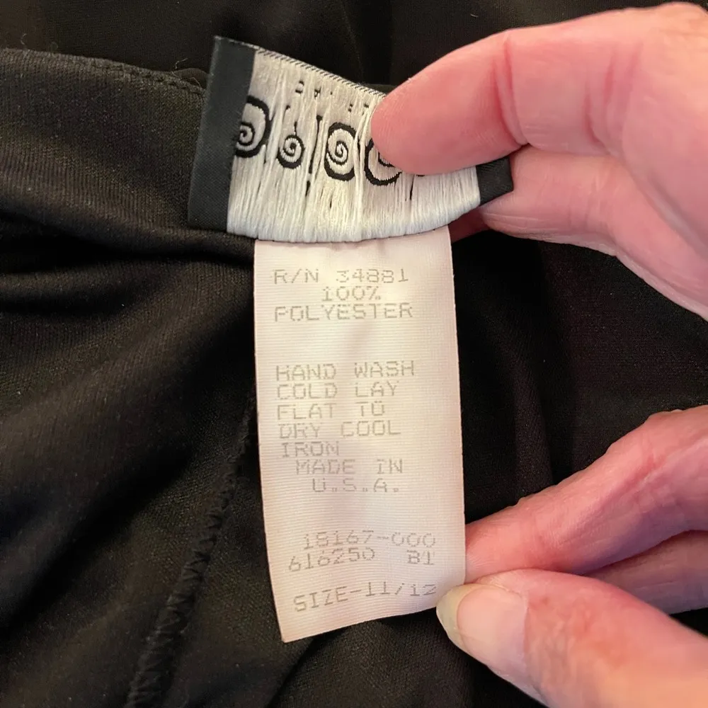 Brioche lined polyester chiffon high low spaghetti strap little black dress. 11 Size undefined - Image 8