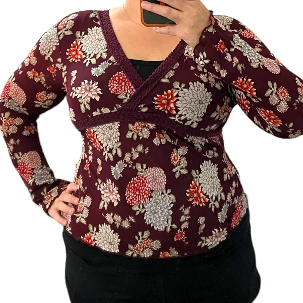 Old Navy MEDIUM Maroon Floral Empire Waist V-Neck Bust Detail Blouse Top - Image 13