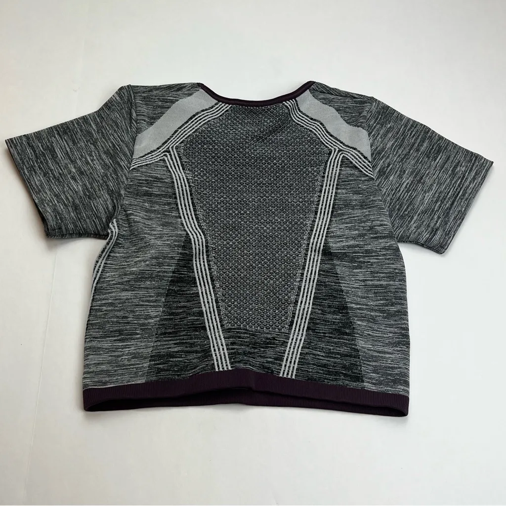 Athleta‎ Womens Size Small Grey Gray Purple Impact Crop Top Shirt Compression - Image 5