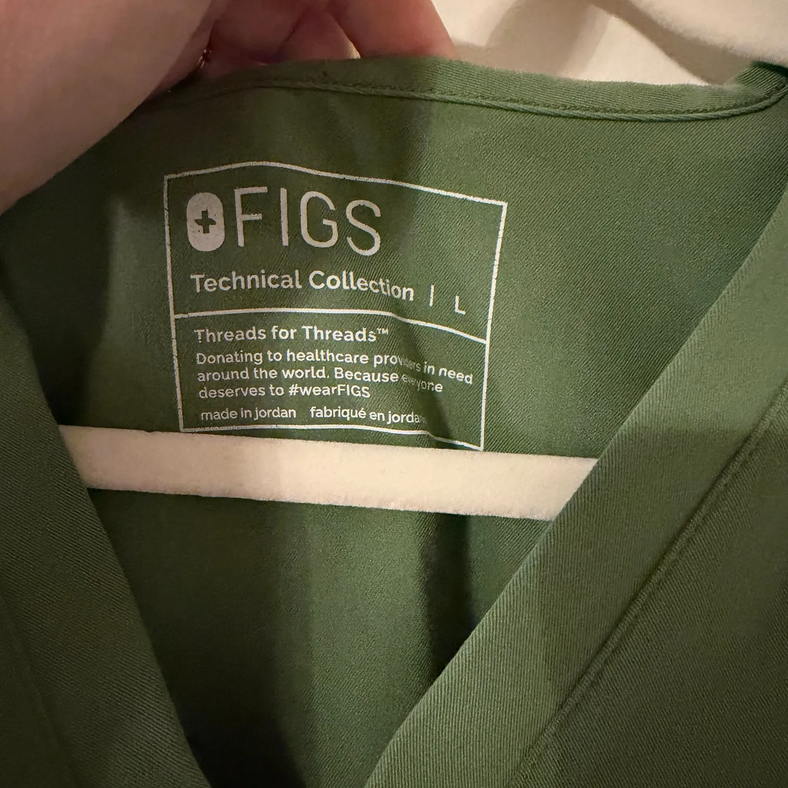 Figs Zamora Jogger Scrub Pants & Catarina One Pocket Scrub Top Set Green Sz Lg - Image 5