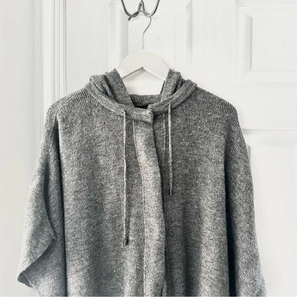 White House Black Market WHBM Grey Wool Blend Hooded Snap Button Poncho Cape S/M - Image 3