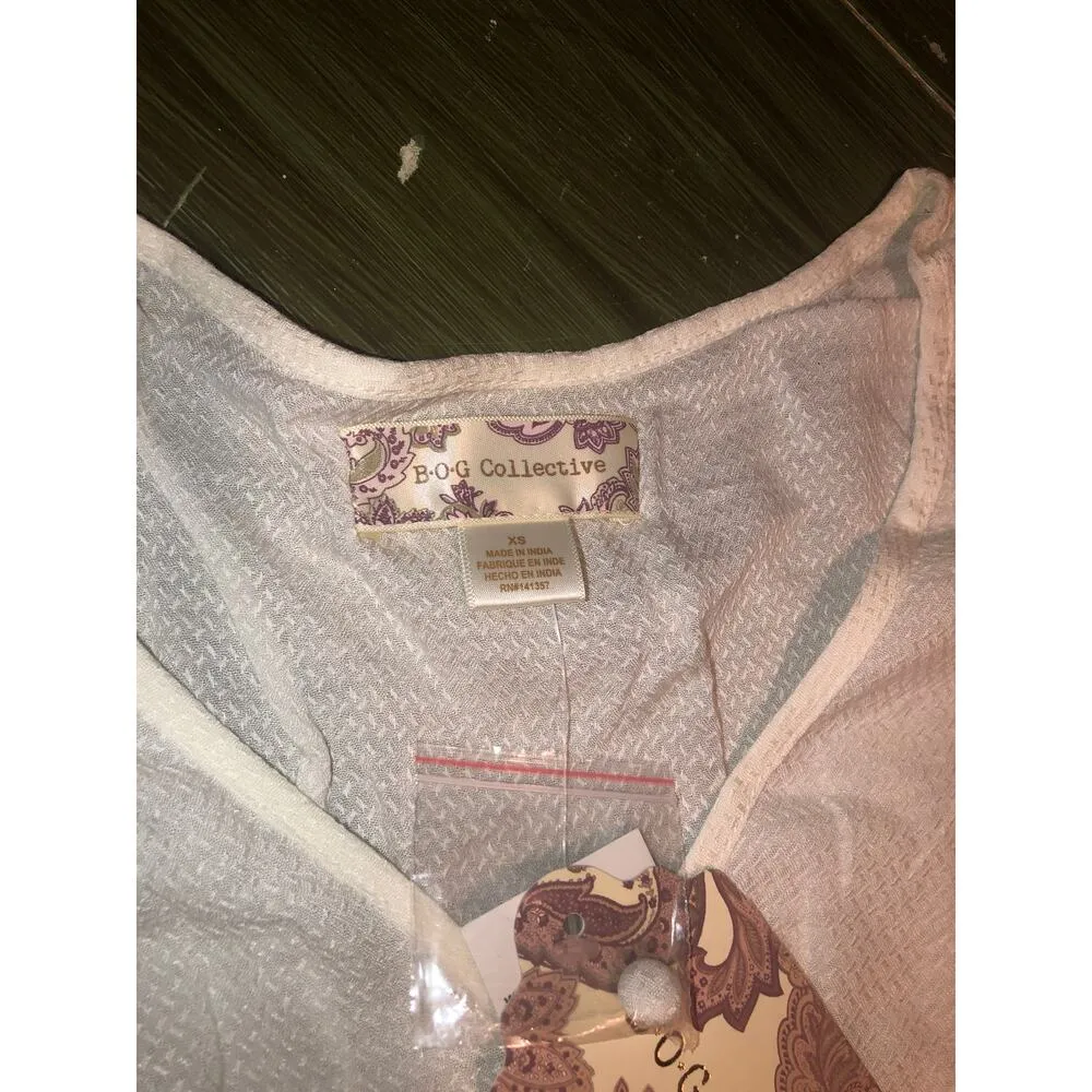 Band of Gypsies BOG Collective NWT White Long Sleeve Blouse Sheer Flare VNeck XS - Image 4