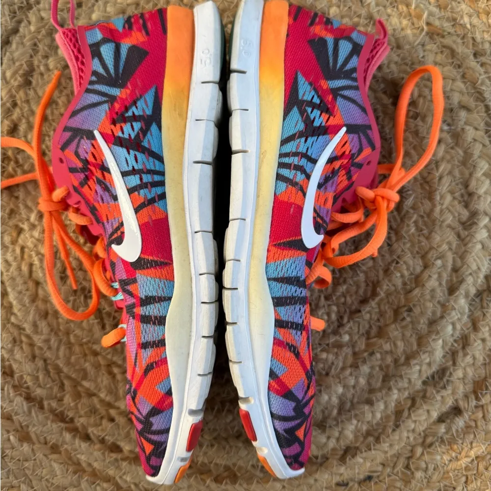 NIKE Women’s Sz 7 Free TR Fit 4 Orange Red Purple Run Gym Shoes - Image 5