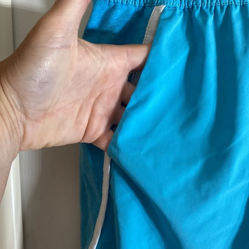 90s Nike Skort Teal White Vintage Retro Shorts Throwback Streetwear​​ - Image 2