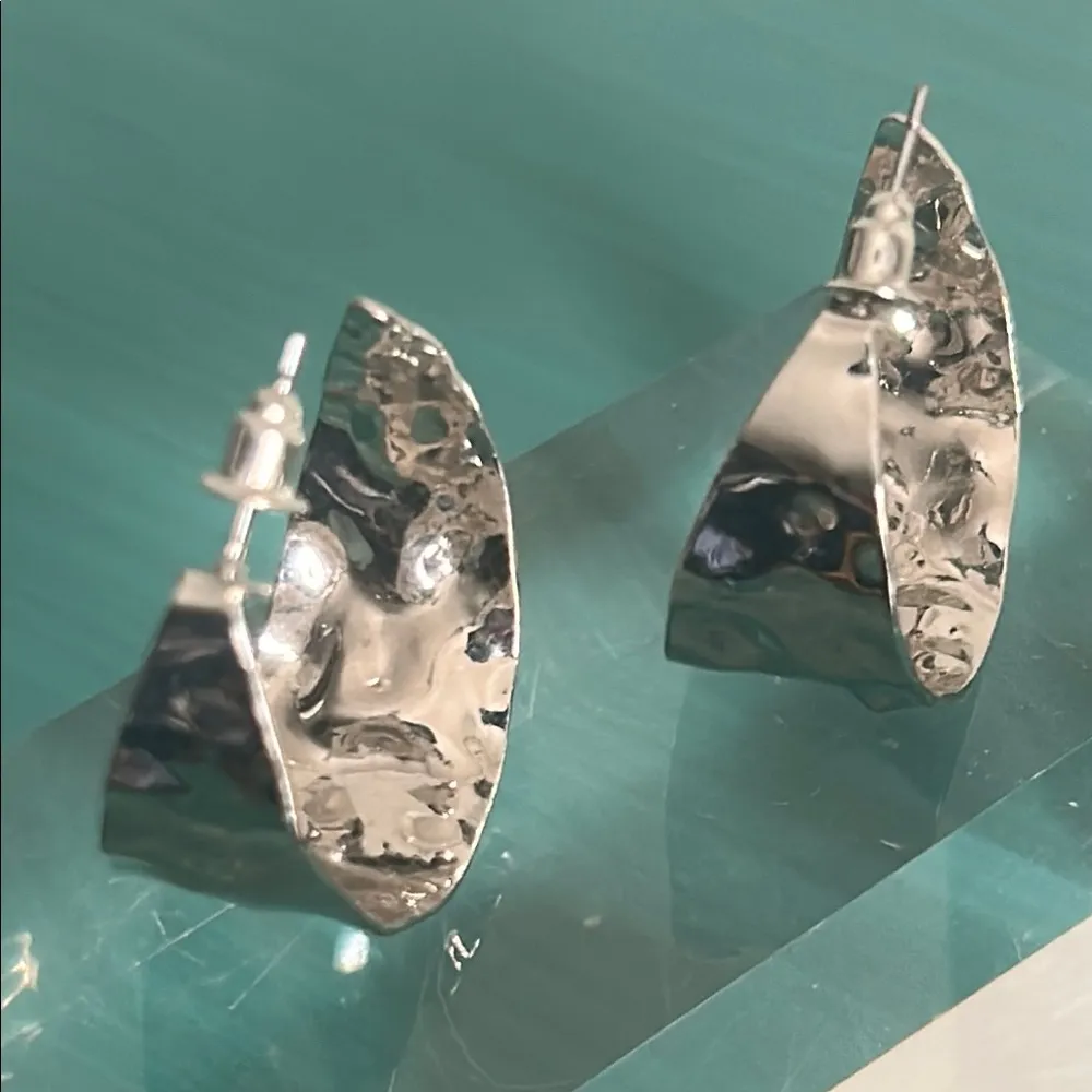 3 Pair Set of Textured Silver Tone Hoop Dangle Fashion Earrings - Image 8