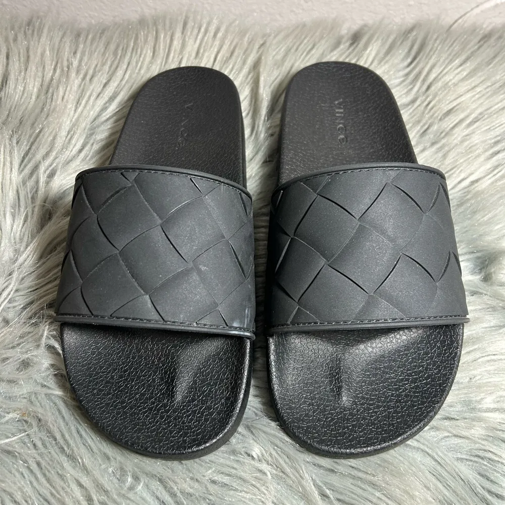 VINCE Women's Watley Woven EVA Sandal Black Woven Slide Sandals Size W8/M6 - Image 2