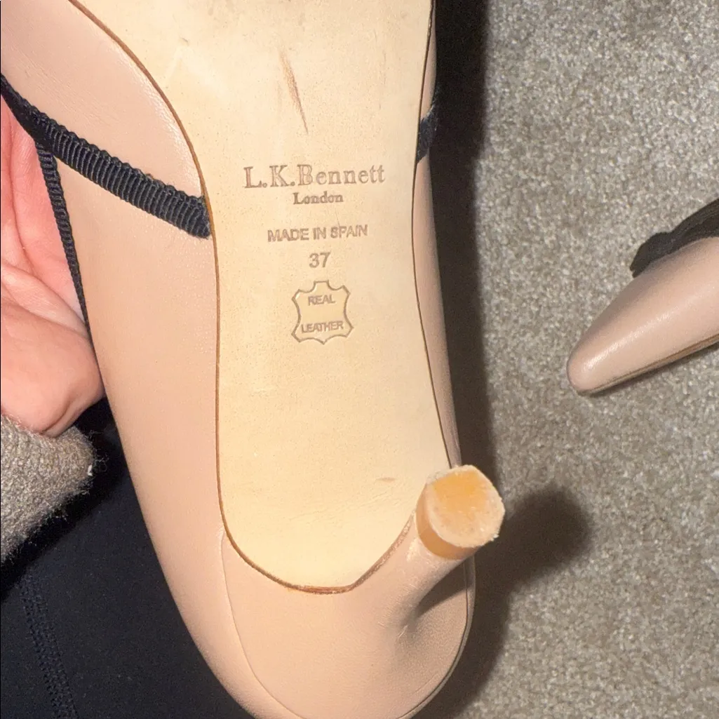 LK Bennett Beige Heels with Black Bow Tan Size 6.5 - Image 8