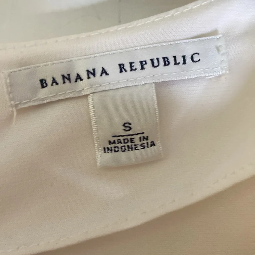 Banana Republic Sleeveless Cowl Blouse White Size Small Shirt‎ Top Work Dressy - Image 5