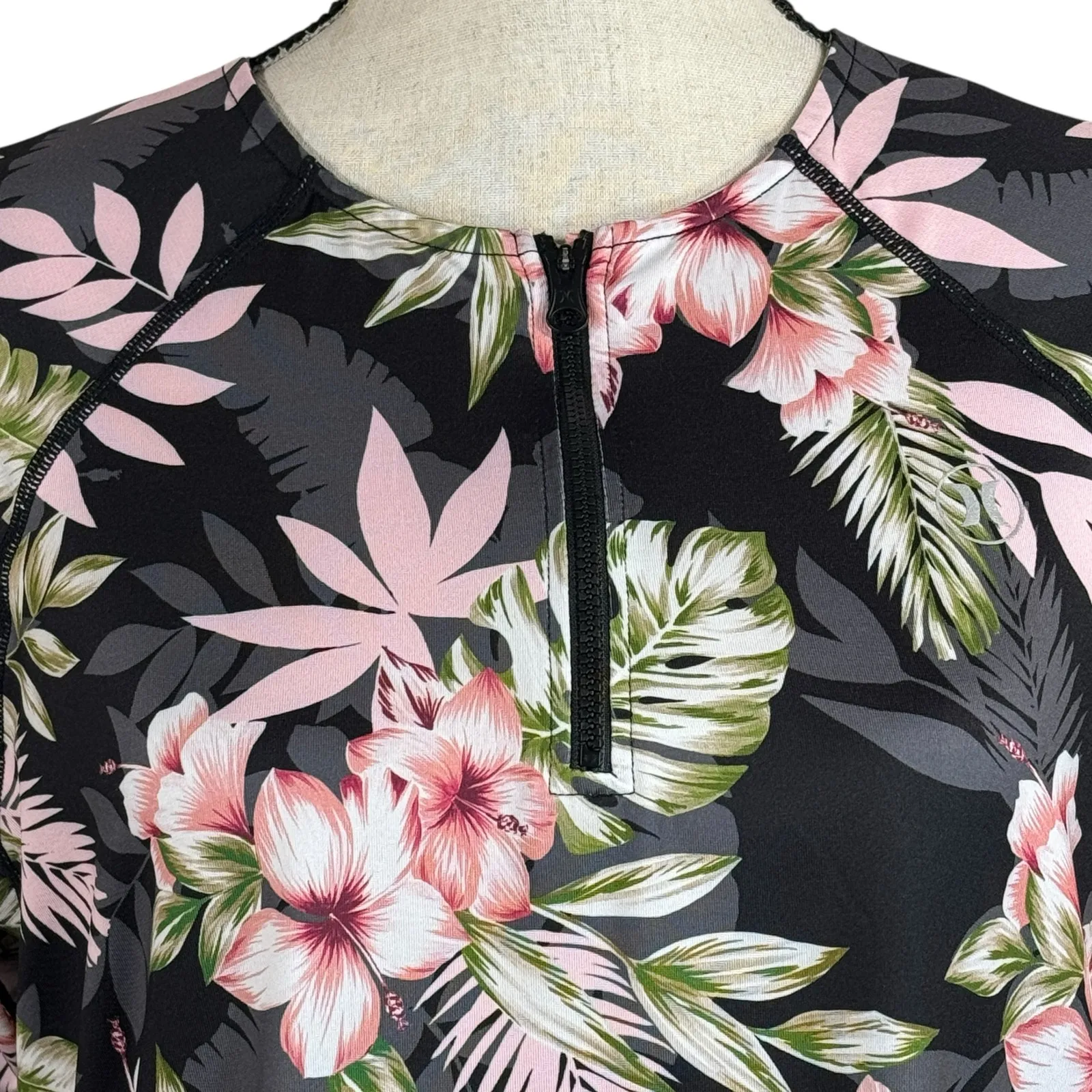 Hurley Large Swim Top Rashguard Floral UPF 50+ Stretch Long Sleeve 1/4 Zip Multi - Image 2