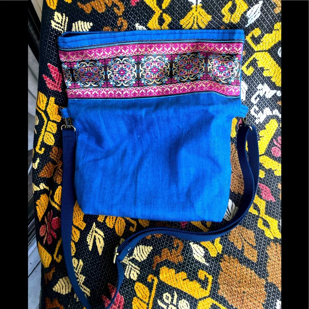 Tribal boho, folded crossbody purse, roomie - Image 2