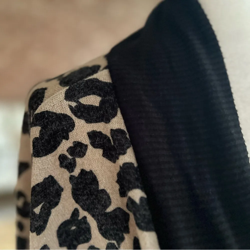 First Love Latte Cardigan Cocoon Animal Print Open Front NWOT M Knit Relaxed - Image 6