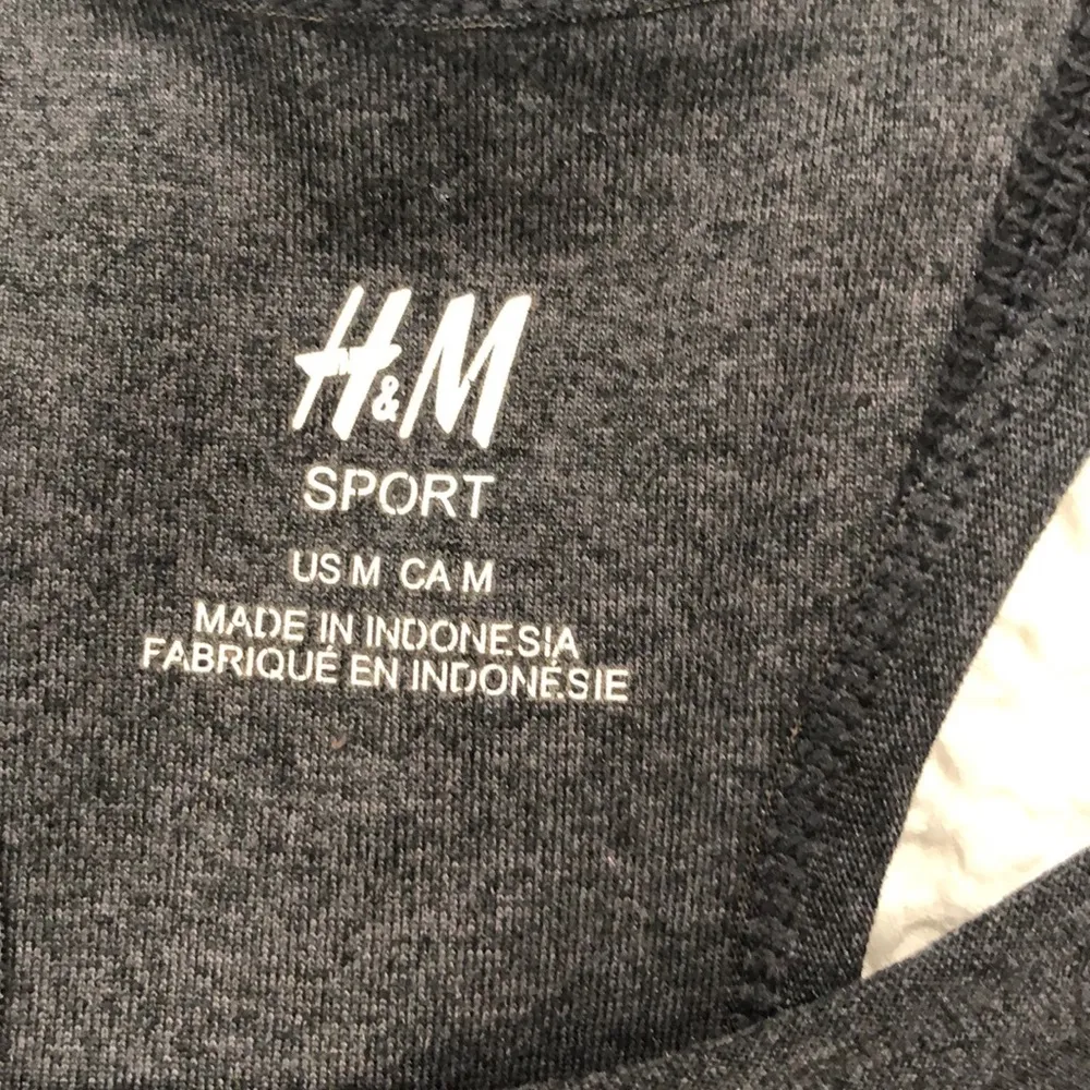 H&M sports bra. Size M. - Image 5