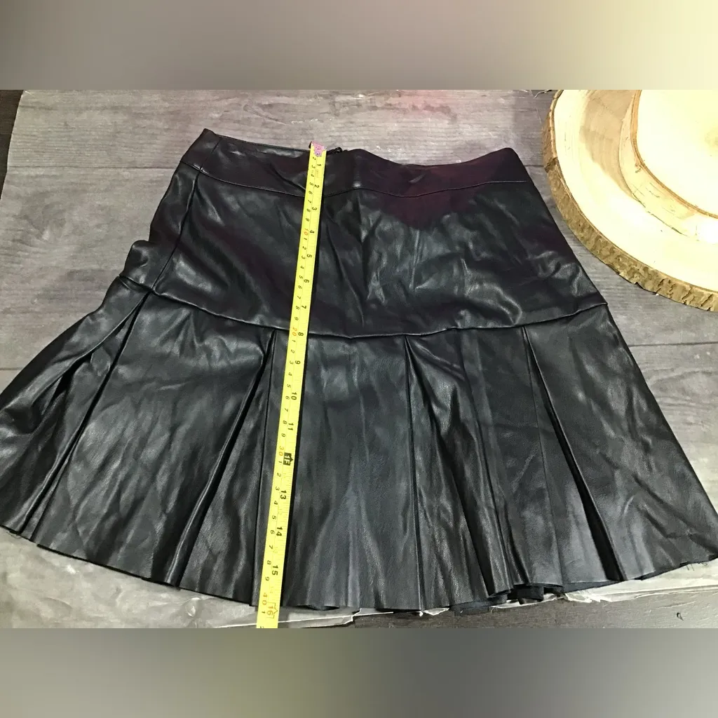 Tilly leather half pleated black skirt size XS-NEW - Image 4
