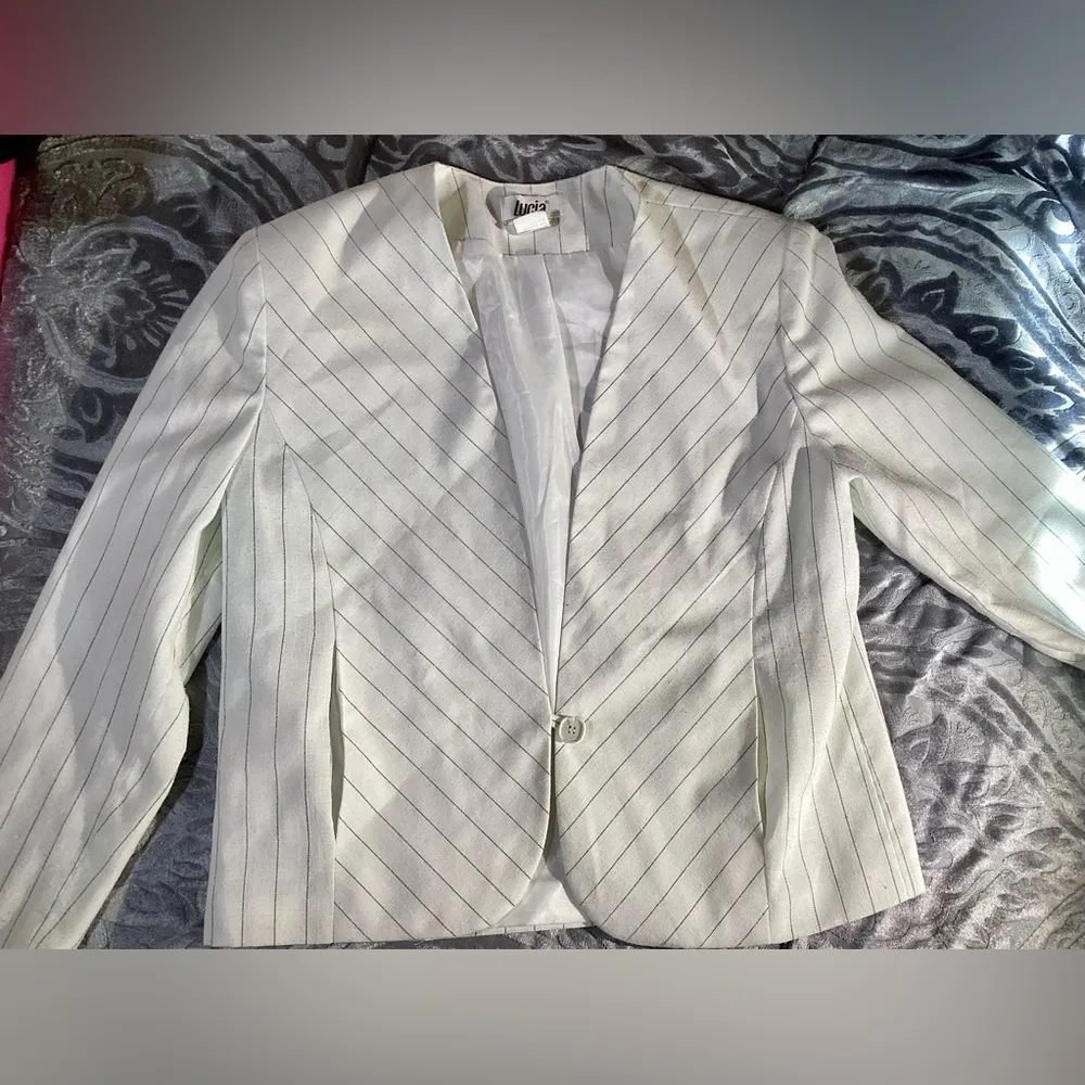 Vintage Lucia White with Green Pinstripes Medium Blazer - Image 10