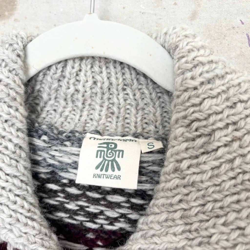 Pachamama Helmsdale Cardigan Gray - Image 4