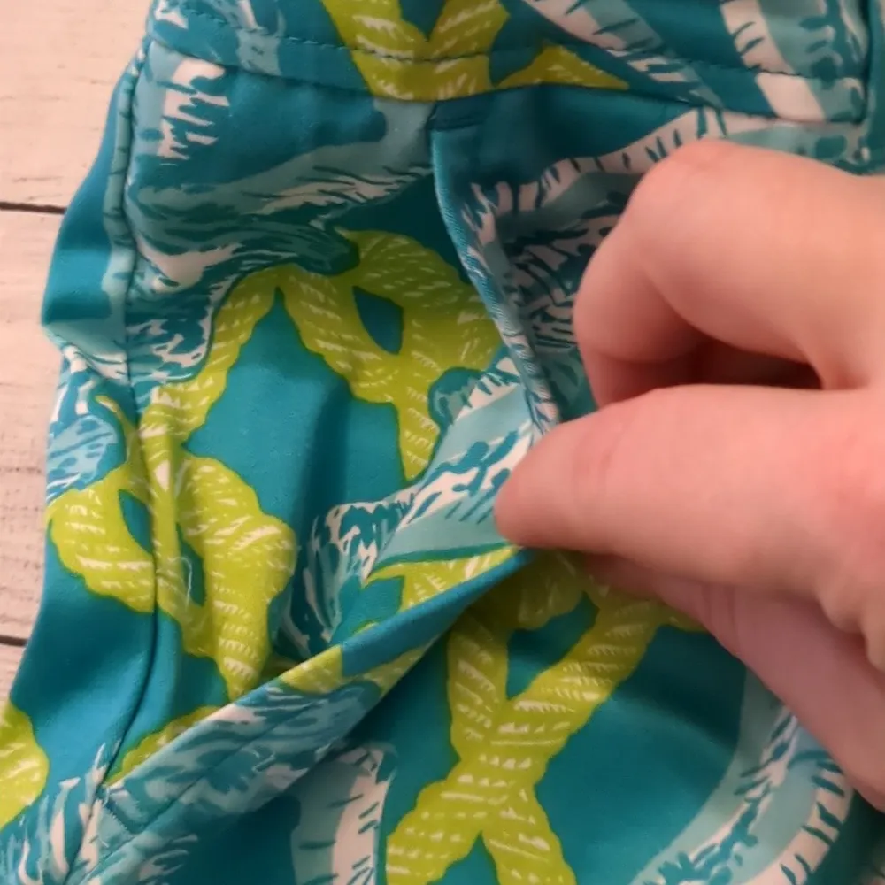 Tracy Negoshian Atlantis turquoise shorts size 4 - Image 2