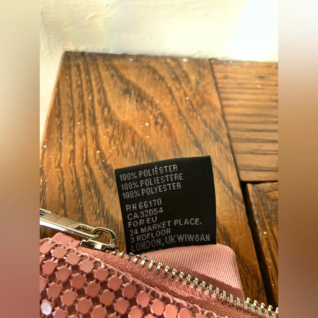 Urban Outfitters  Mesh Coin Purse NWOT - Image 6