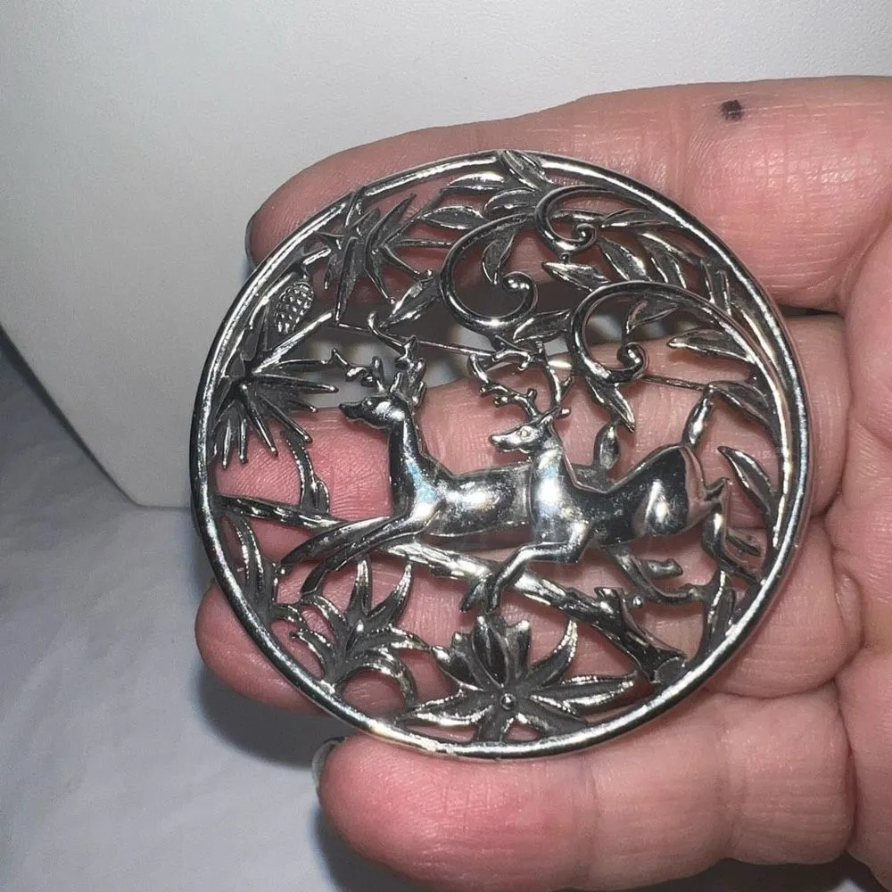 Vintage Woodland Flight Sarah Coventry Brooch Pin Silver Tone Deer Holidays Sign - Image 3