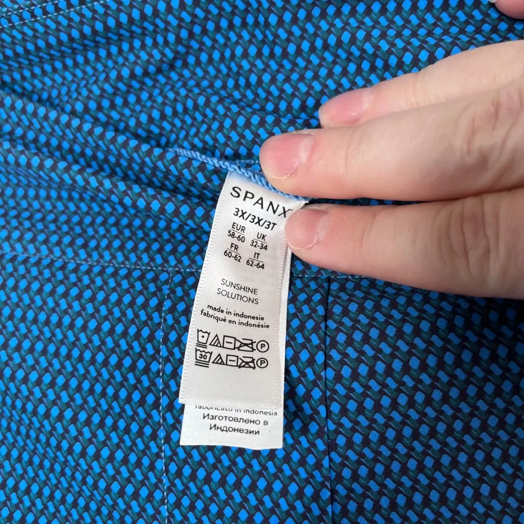 Spanx Sunshine Solutions 6'" Geo Scape Blue Shorts Plus Size  3X - Image 7