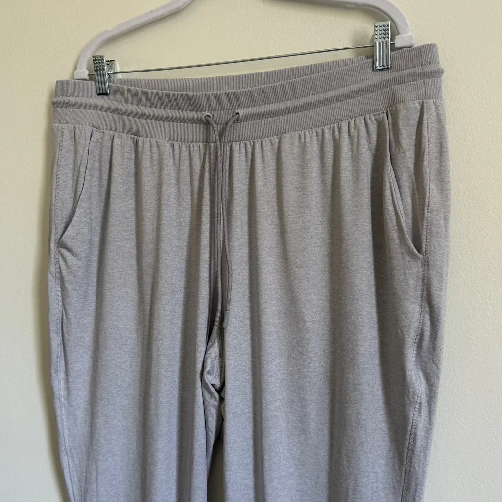 NEW Athleta Uptempo Jogger Size 1X Gray Lounge Comfy Sweatpant Stretchy nwot - Image 5