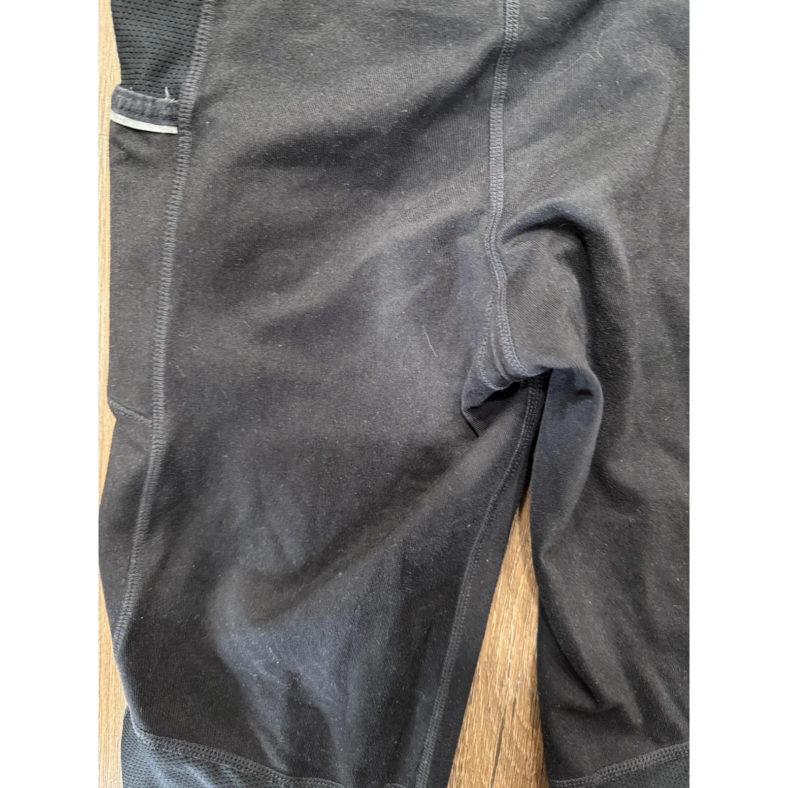 Athleta Black Capri Leggings XS Athletic Workout‎ Running Cropped Pants - Image 3
