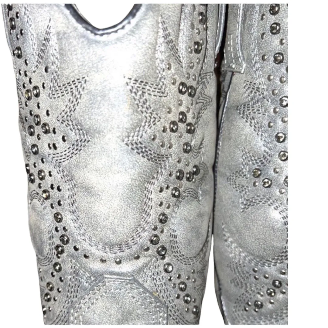 Gray Suede Leather Look Cowgirl Boots! - Image 5