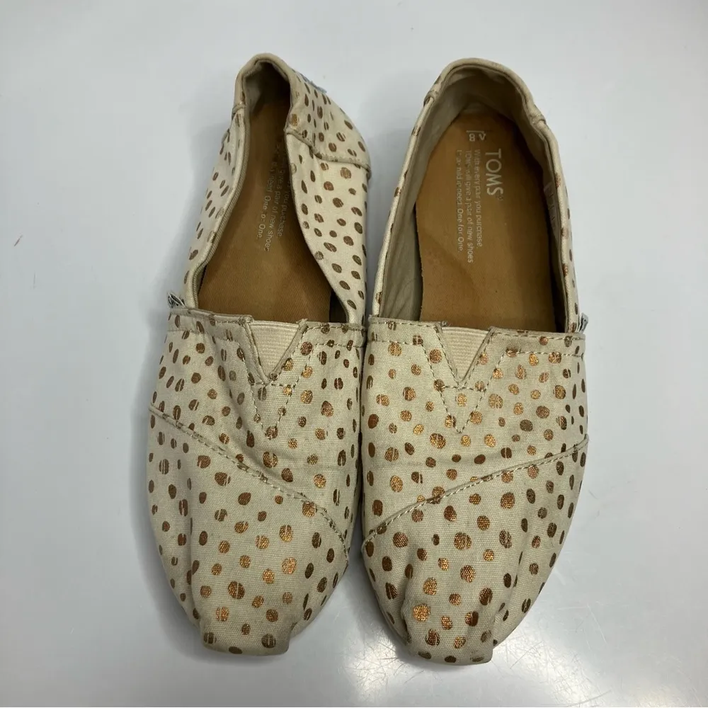 Toms cream with‎ gold dots flats slip on shoes size 8 - Image 2