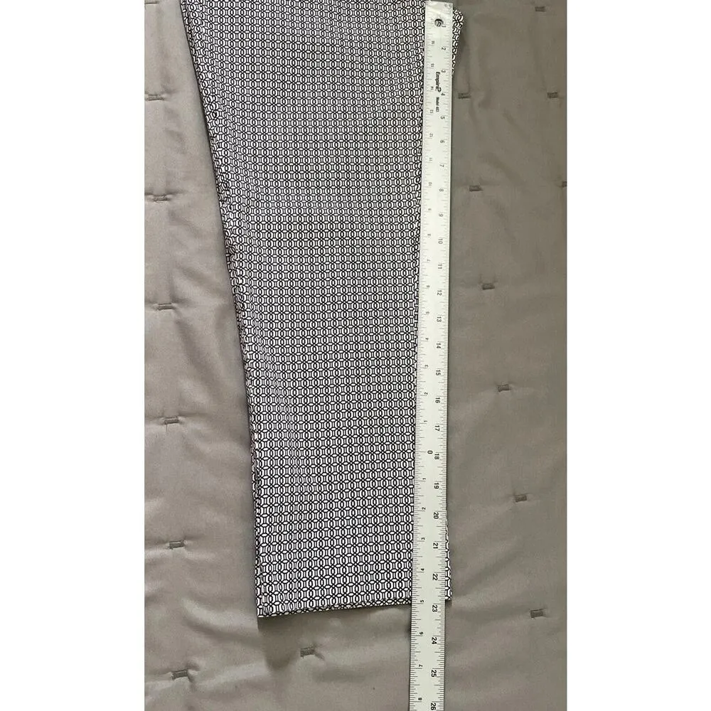 Willi Smith Woman’s Crop Capri Pants Black White Geometric Print 8 Casual - Image 8