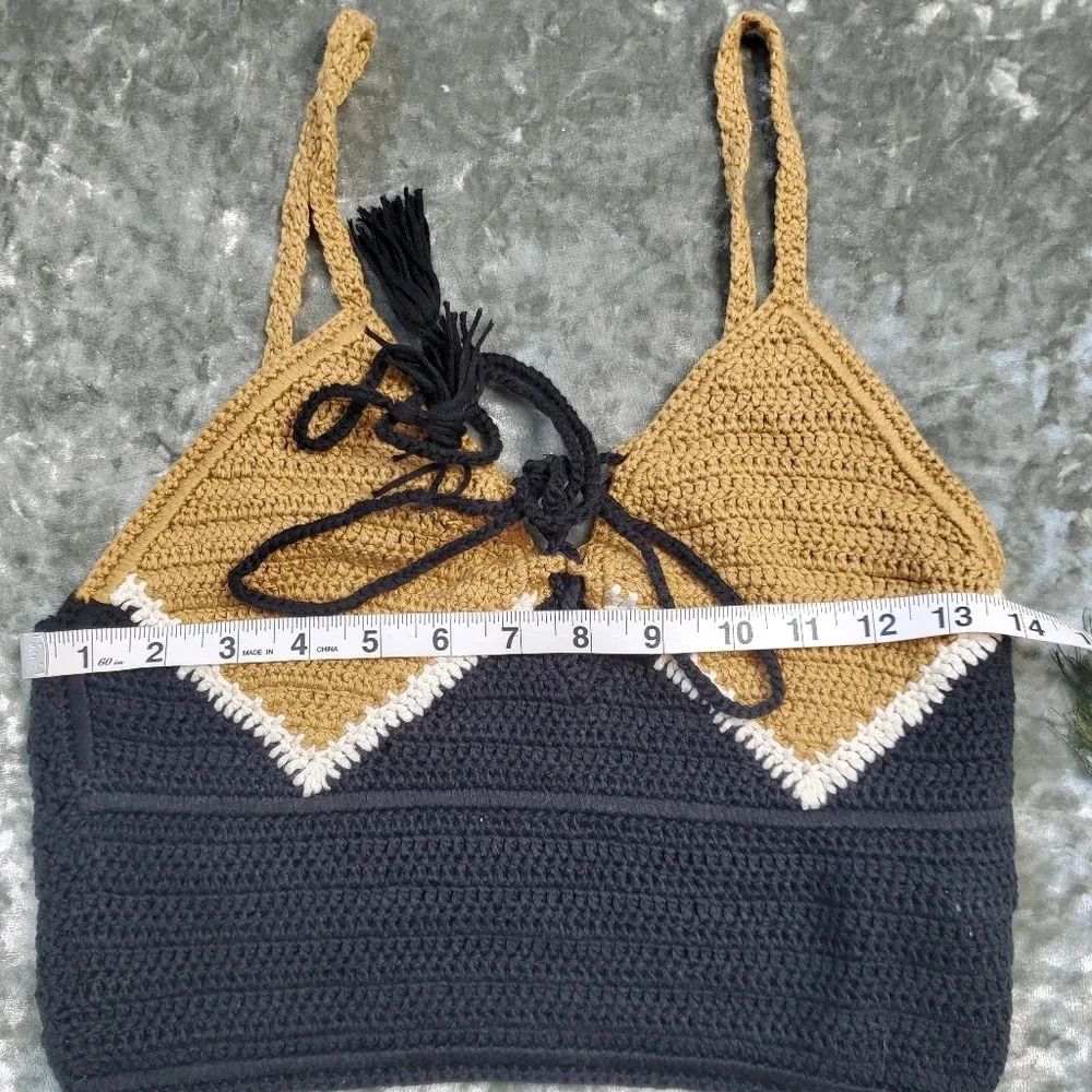 Forever 21 Cropped Knit Top - Image 3