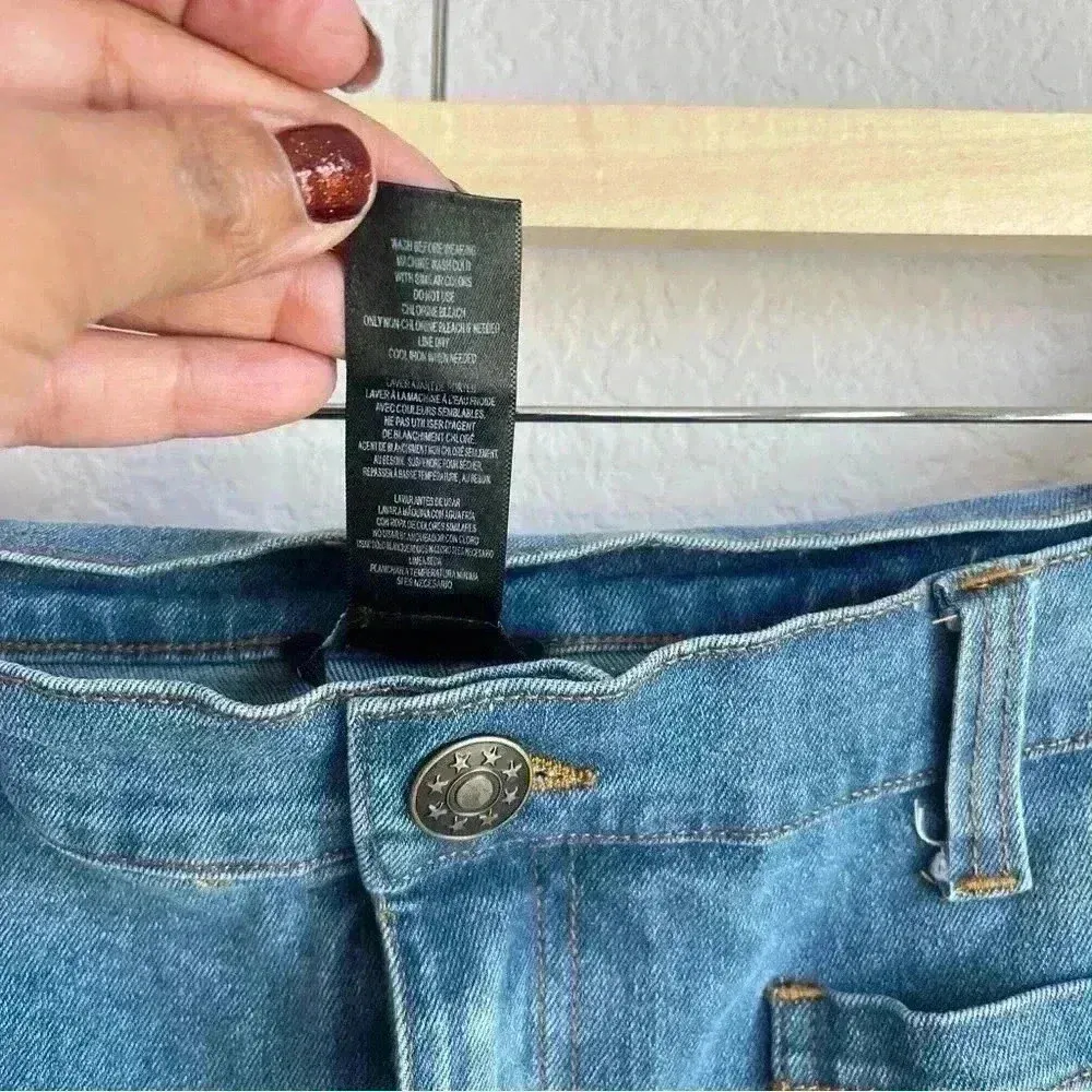 Mark. Crop Wide Leg Raw Hem‎ Blue Denim Women’s Size 22W Boho Hippie Pants - Image 8