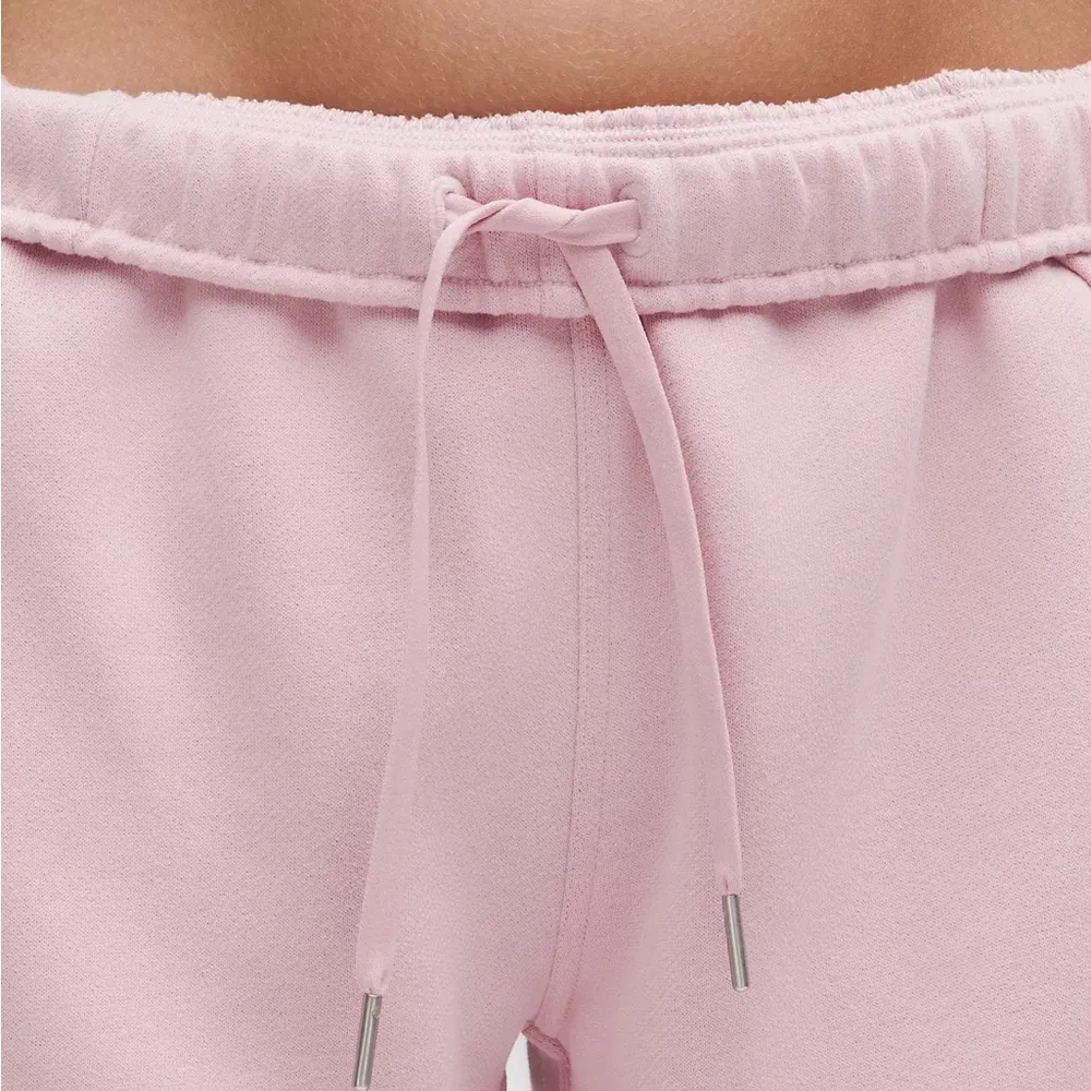 Scuba Mid-Rise Oversized Short 7" Graphic - Image 5