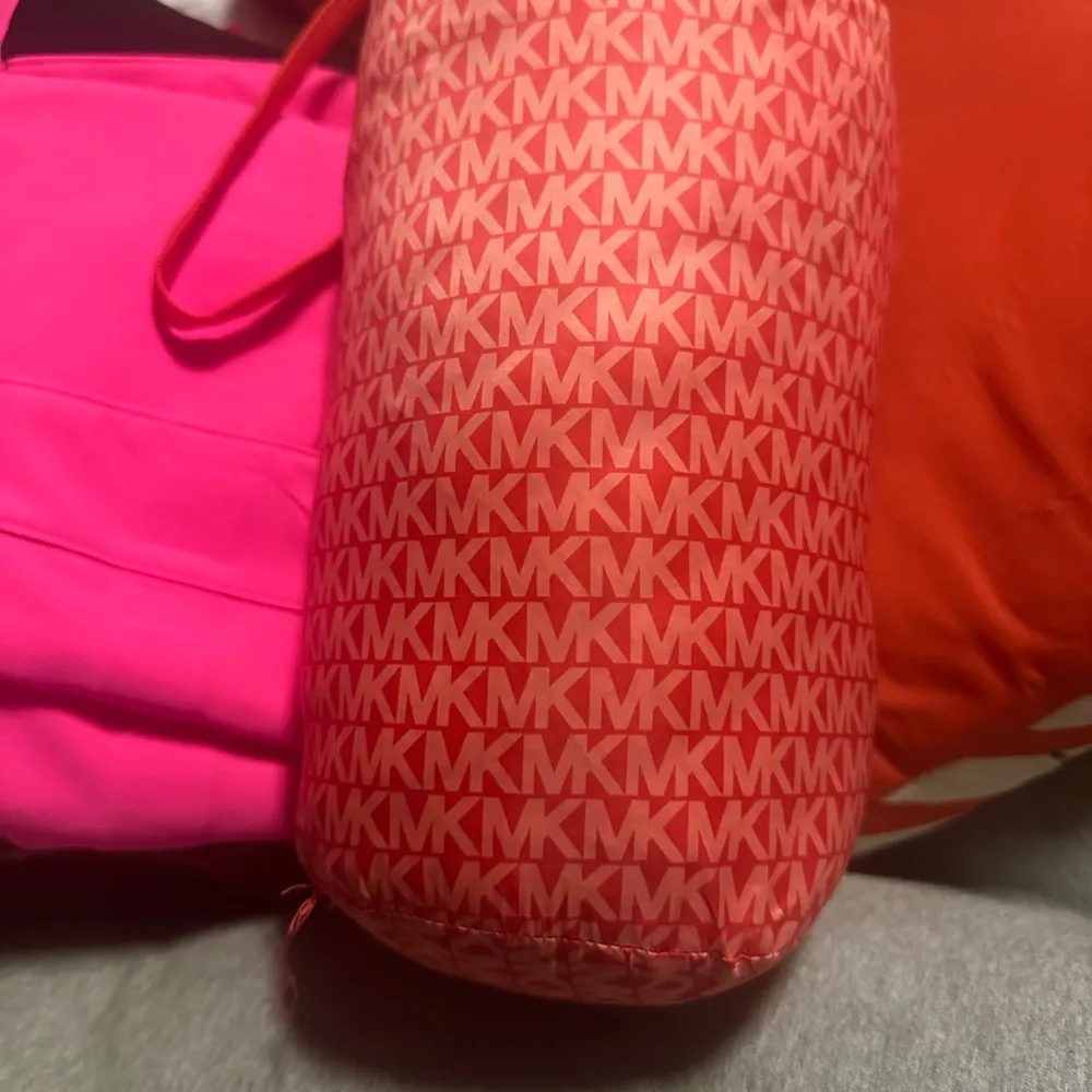 Michael Kors coral  Quilted Vest - Image 13