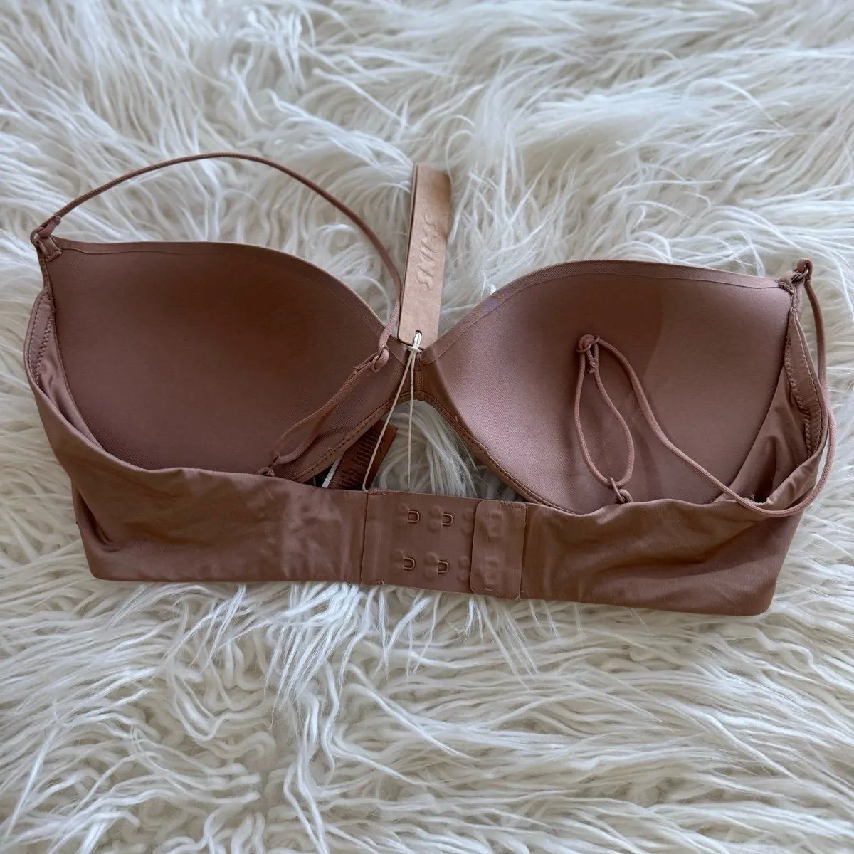 Skims Wireless Form Micro Strap Plunge Bra Sienna Size 32B - Image 4