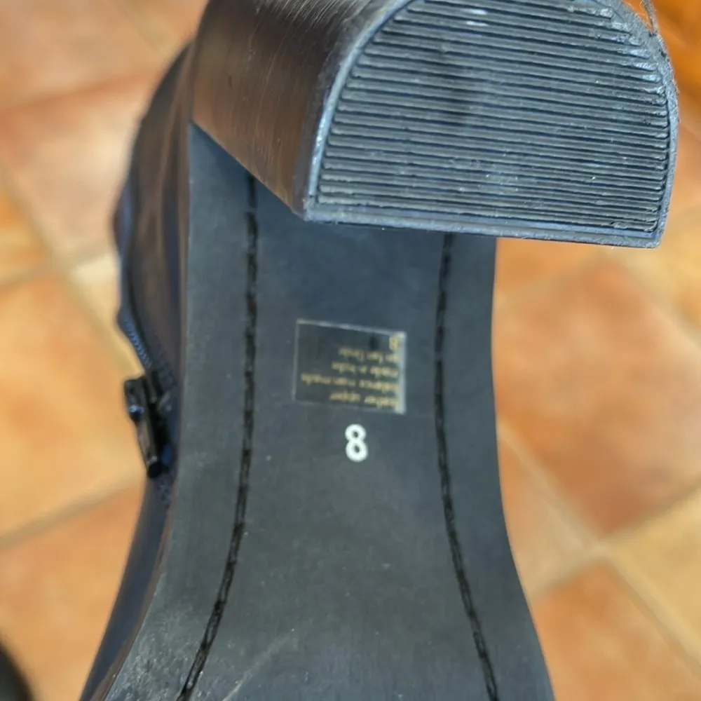 Seychelles leather zip heeled bootie black size 8 - Image 9